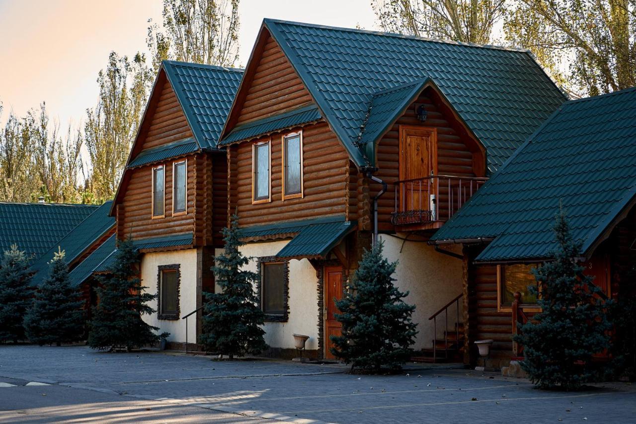Gostiniy Dvor Non-Stop Hotel Kherson Exterior photo